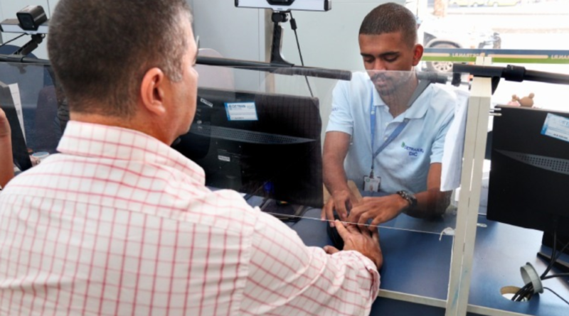 Detran RJ emite modelo novo da Carteira de Identidade Nacional para todas as idades